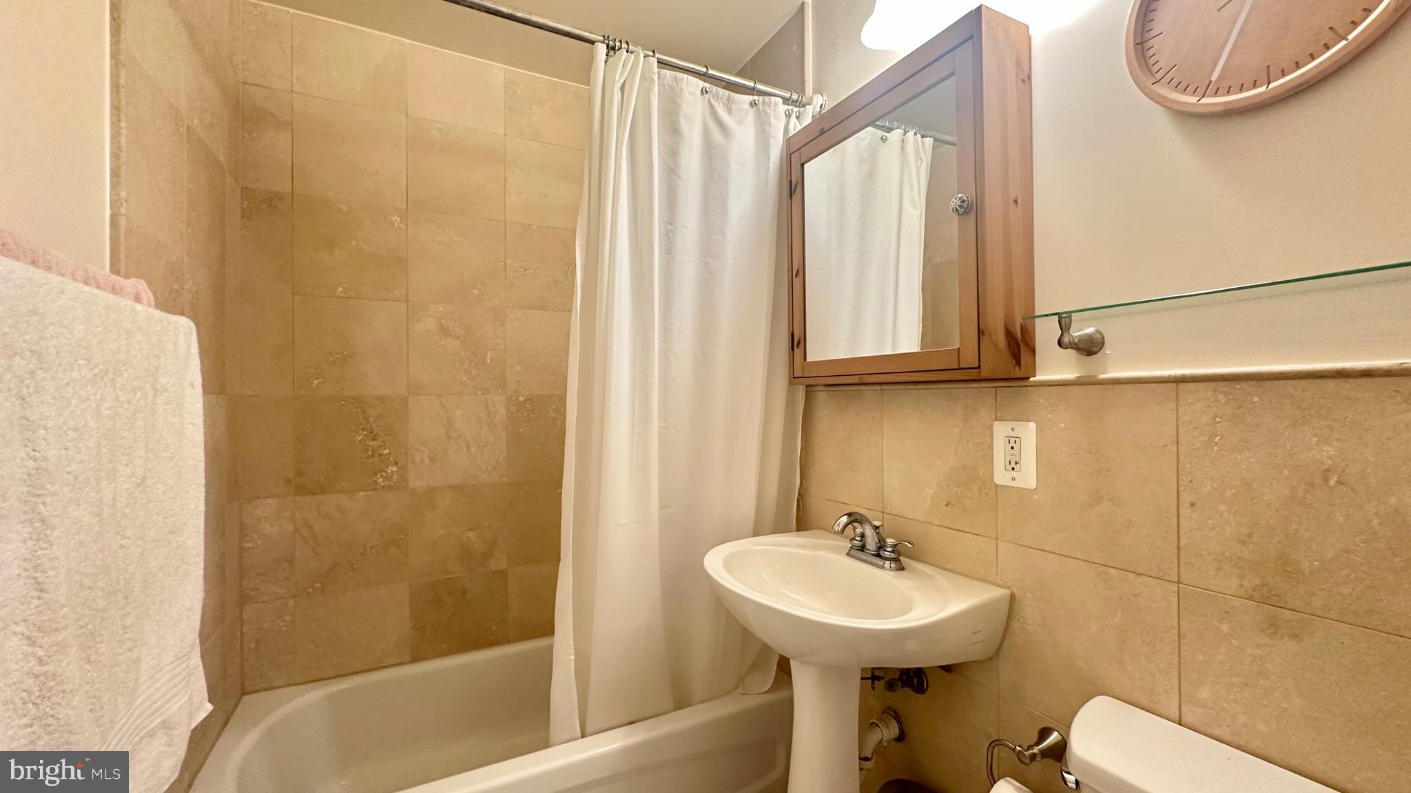 1816 Kalorama Road Northwest, Unit 306 Washington, DC 20009 - Photo 18 of 20 Gallery Image 18