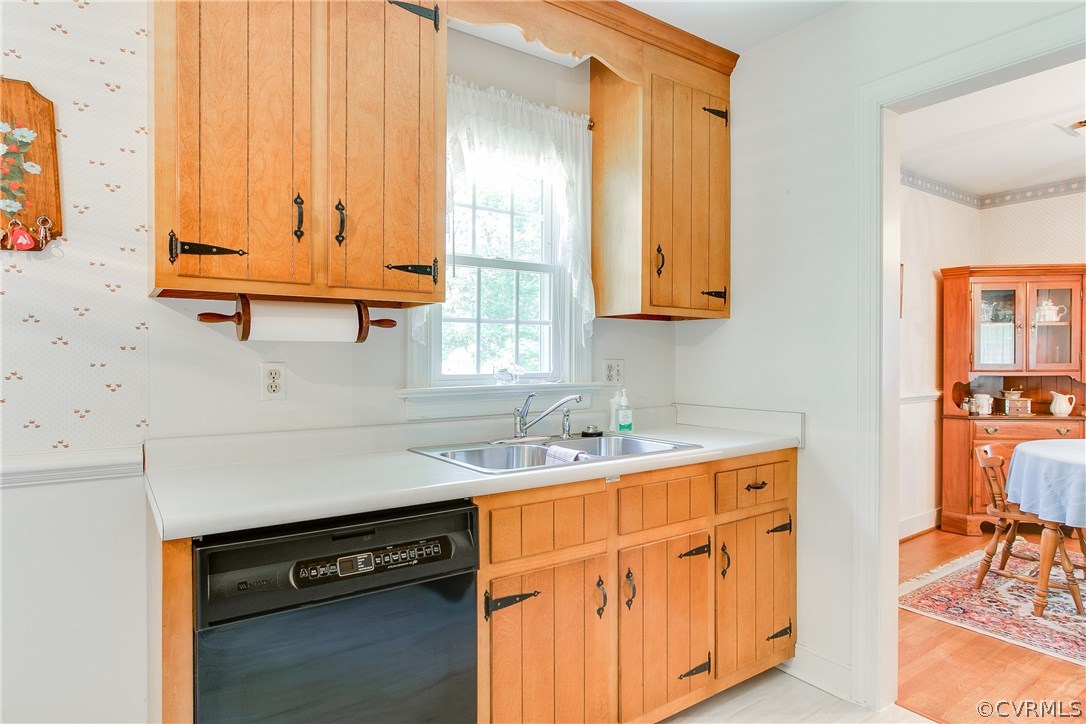 825 Ryder Road North Chesterfield, VA 23235 - Photo 11 of 38 Gallery Image 11