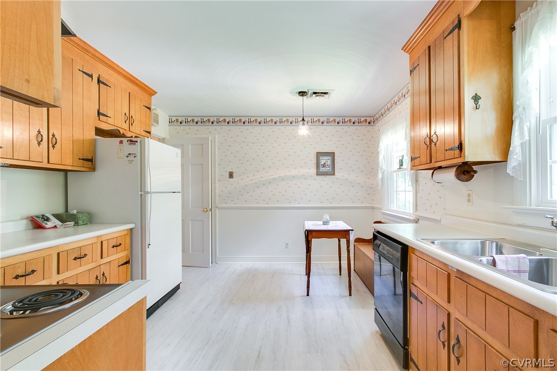 825 Ryder Road North Chesterfield, VA 23235 - Photo 7 of 38 Gallery Image 7