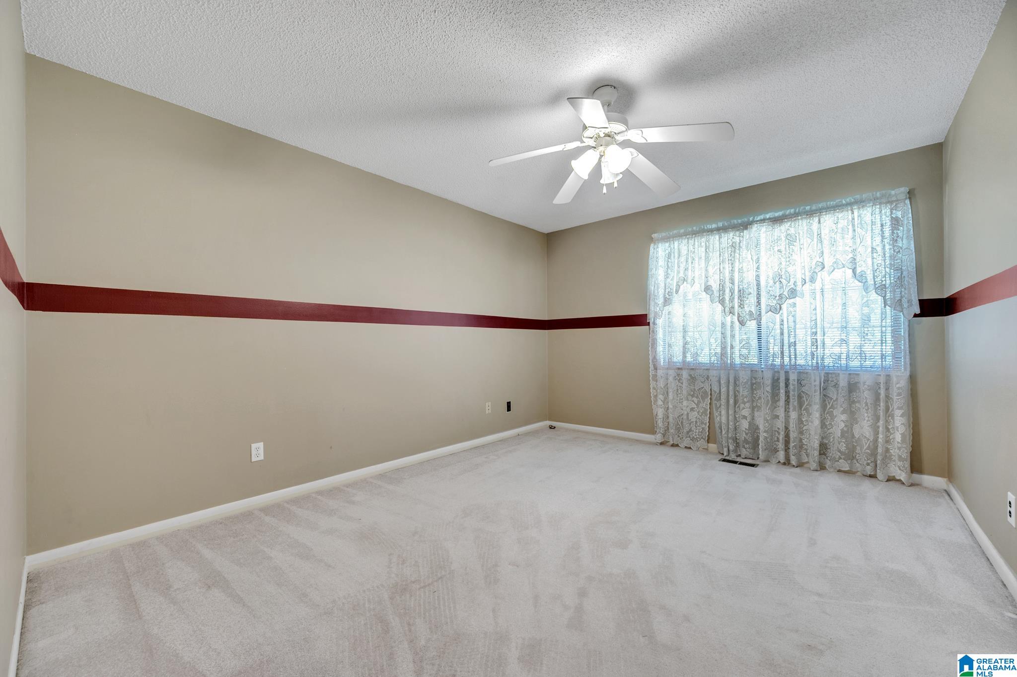 618 Cherokee Trail Warrior, AL 35180 - Photo 4 of 35