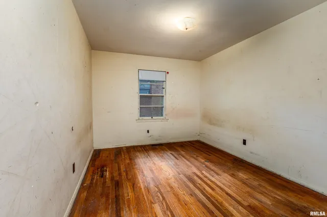 $84,900 | 813 South Skyline Drive, Carbondale, IL 62901