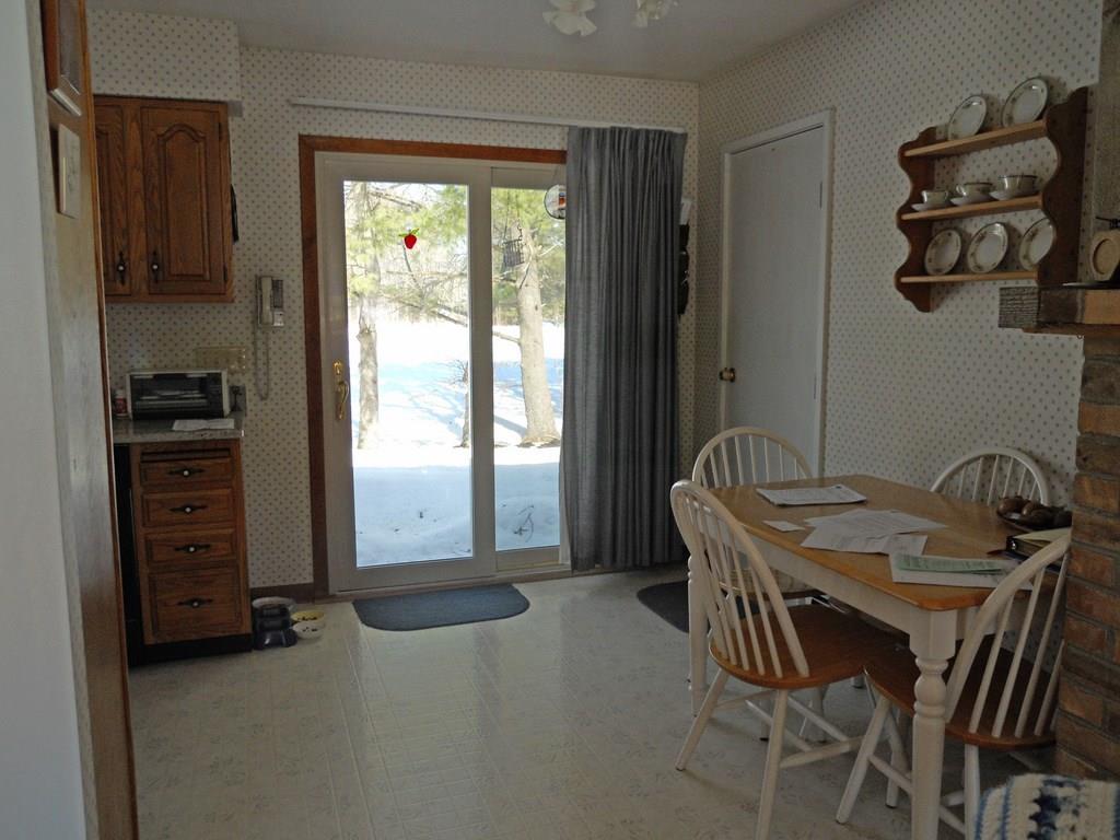 29 Gilbert Street Orono, ME 04473 - Photo 6 of 18 Dinning Area