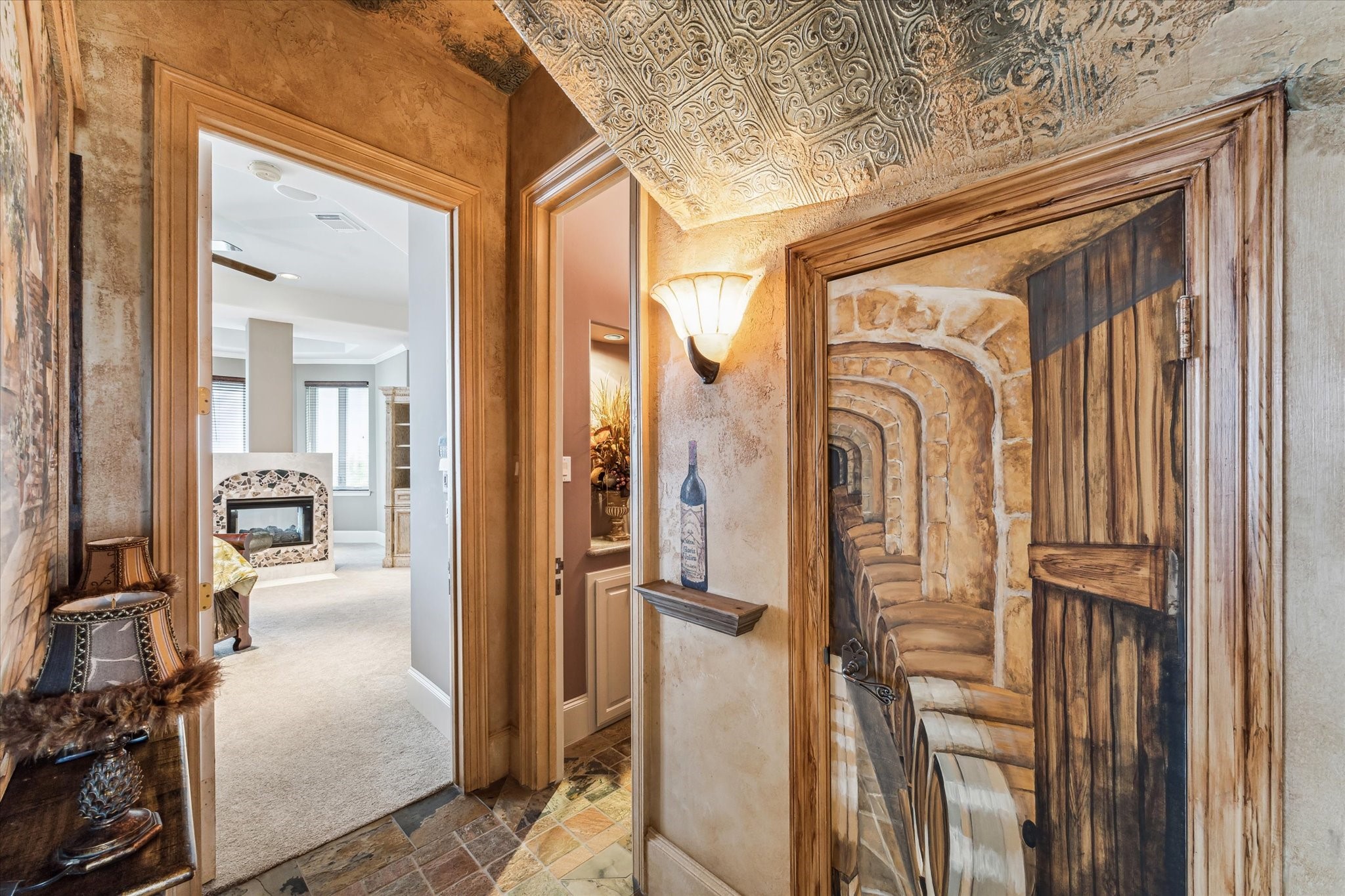 1818 Ray Shell Court Seabrook, TX 77586 - Photo 15 of 50 Hallway to Primary