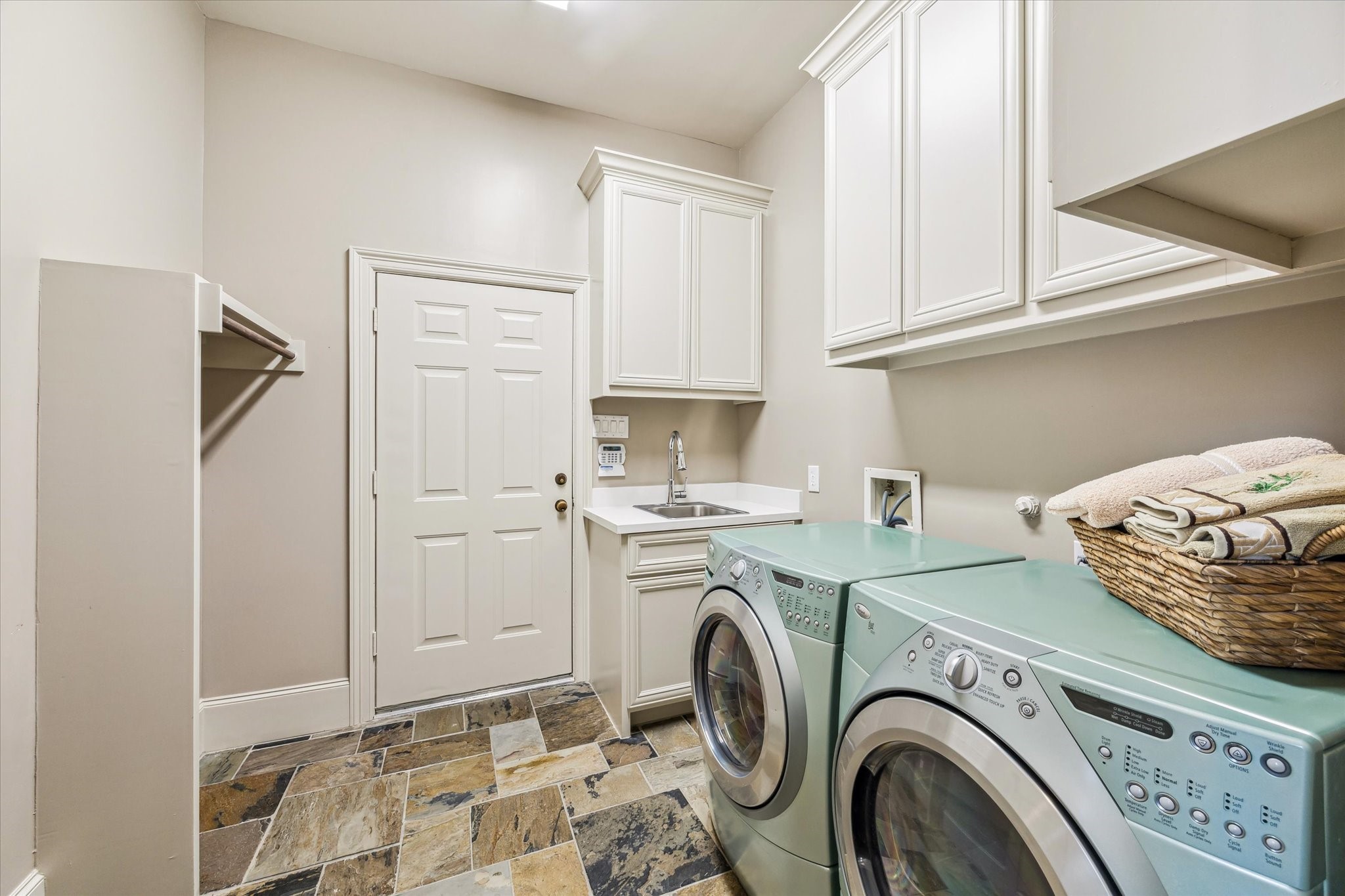 1818 Ray Shell Court Seabrook, TX 77586 - Photo 39 of 50