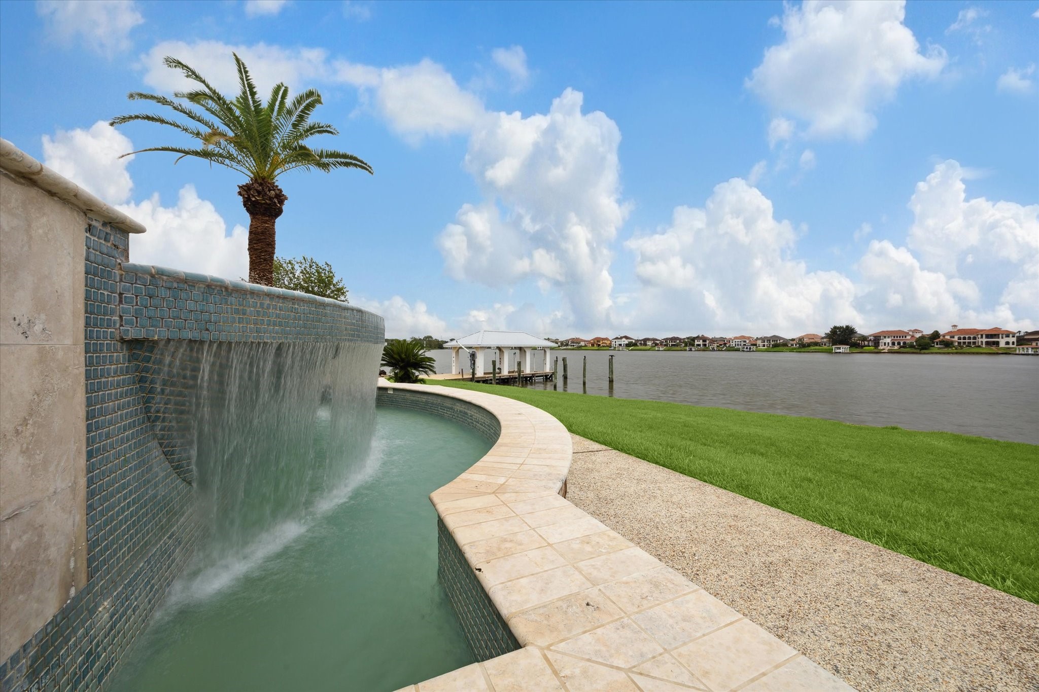 1818 Ray Shell Court Seabrook, TX 77586 - Photo 41 of 50 Infinity Edge Pool