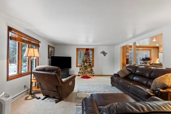$313,400 | 2109 41st Street, Two Rivers, WI 54241