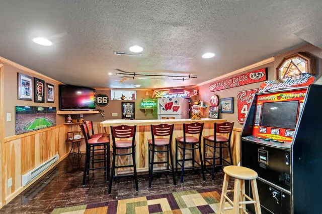 $313,400 | 2109 41st Street, Two Rivers, WI 54241