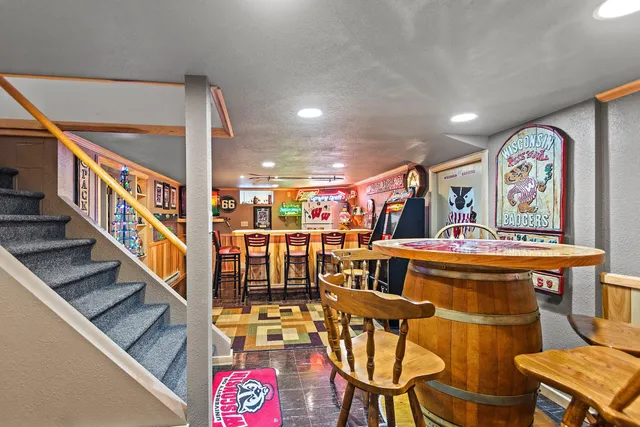 $313,400 | 2109 41st Street, Two Rivers, WI 54241