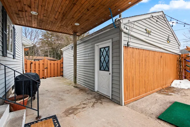 $313,400 | 2109 41st Street, Two Rivers, WI 54241