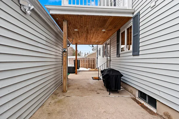 $313,400 | 2109 41st Street, Two Rivers, WI 54241