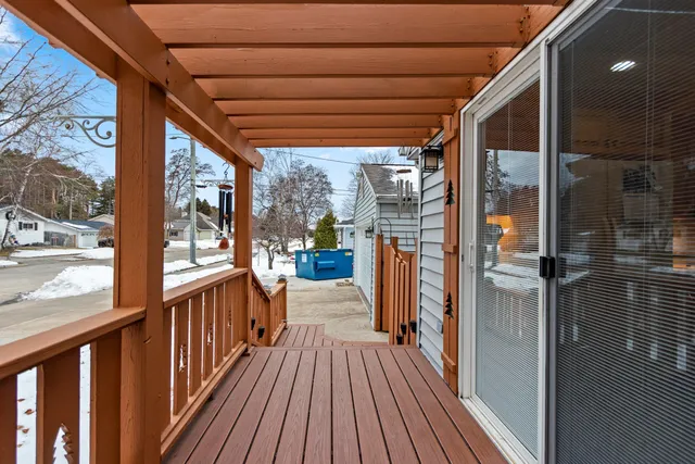 $313,400 | 2109 41st Street, Two Rivers, WI 54241