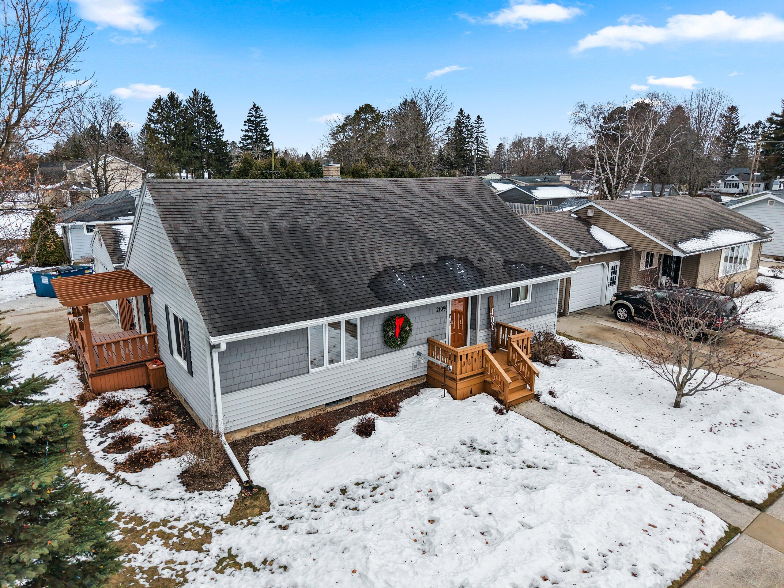 2109 41st Street Two Rivers, WI 54241 - Photo 53 of 60 DJI_20251223031907_0036_D (1).JPG-SMALL