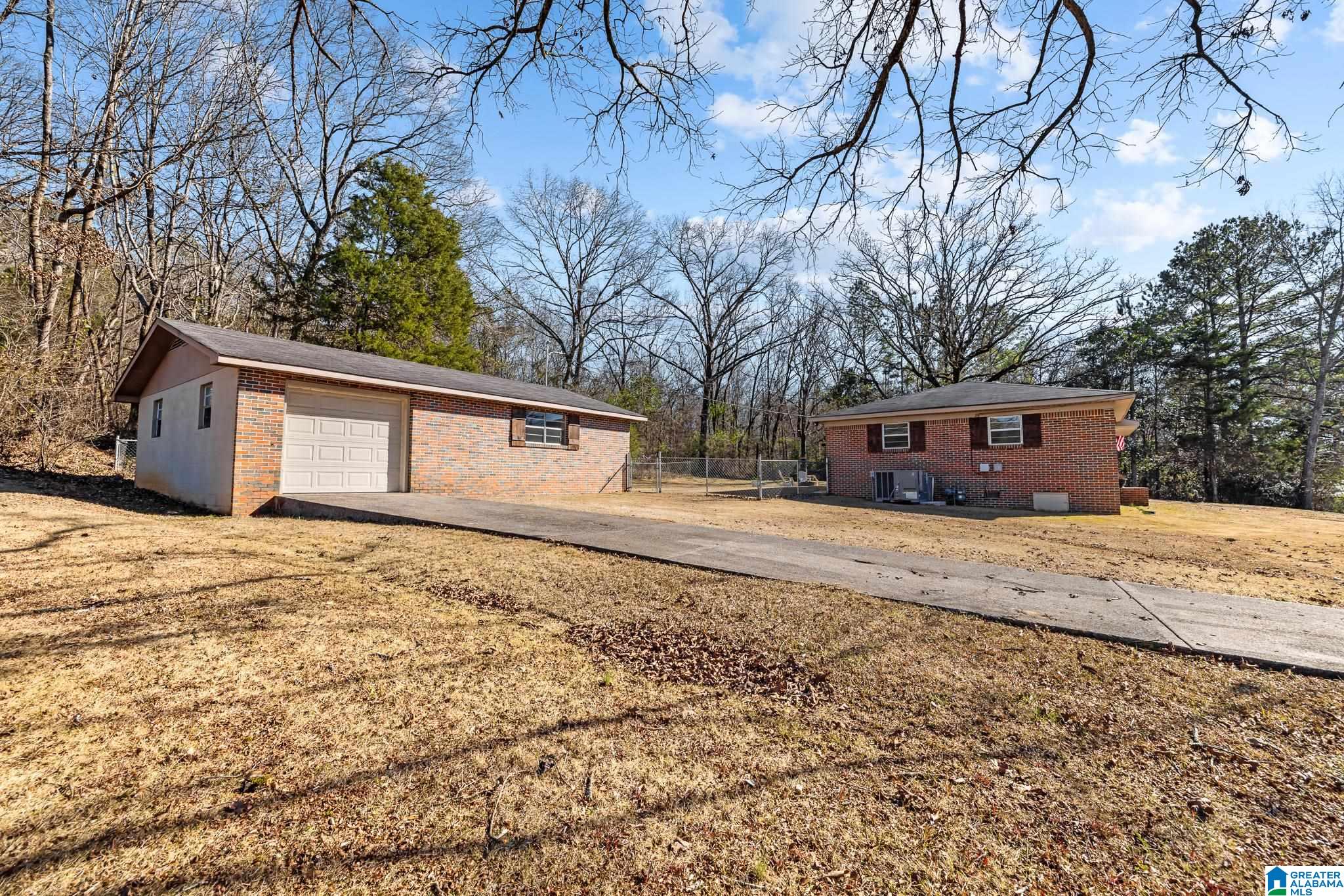 135 Anjill Street Talladega, AL 35160 - Photo 9 of 29