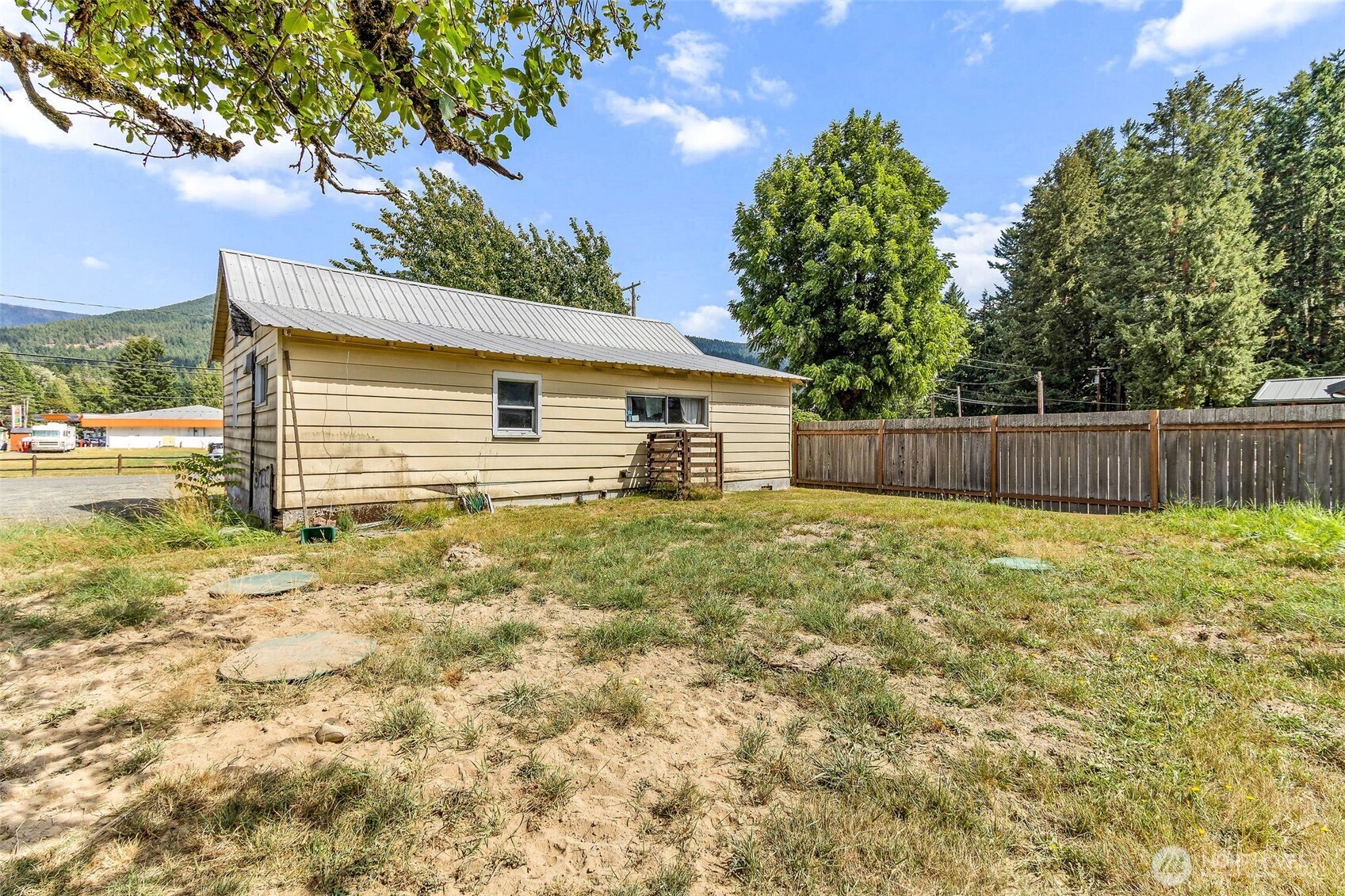 143 Smith Road Packwood, WA 98361 - Photo 11 of 13 Gallery Image 11