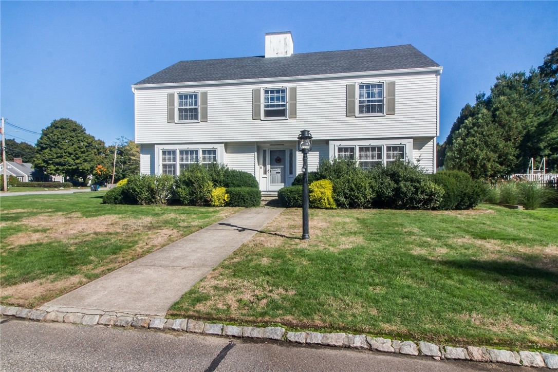 90 Sweetfern Road Warwick, RI 02888 - Photo 3 of 28 Gallery Image 3