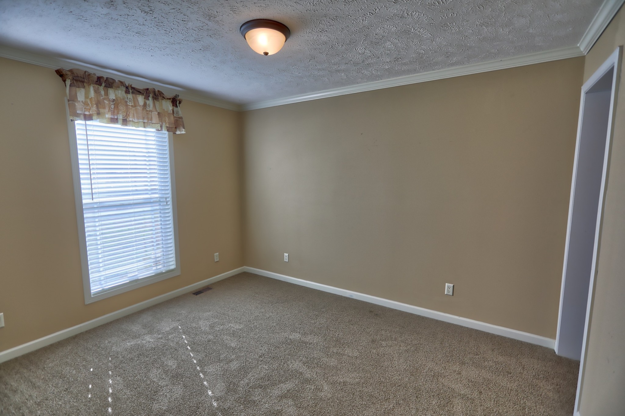 7438 Chowning Road Springfield, TN 37172 - Photo 29 of 33 an empty room with windows