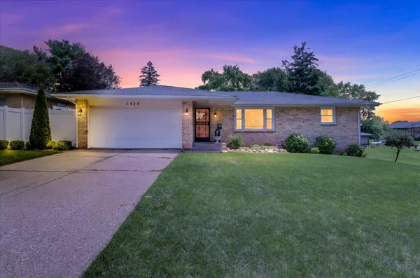 $215,000 | 3429 Pontiac Place, Rockford, IL 61101