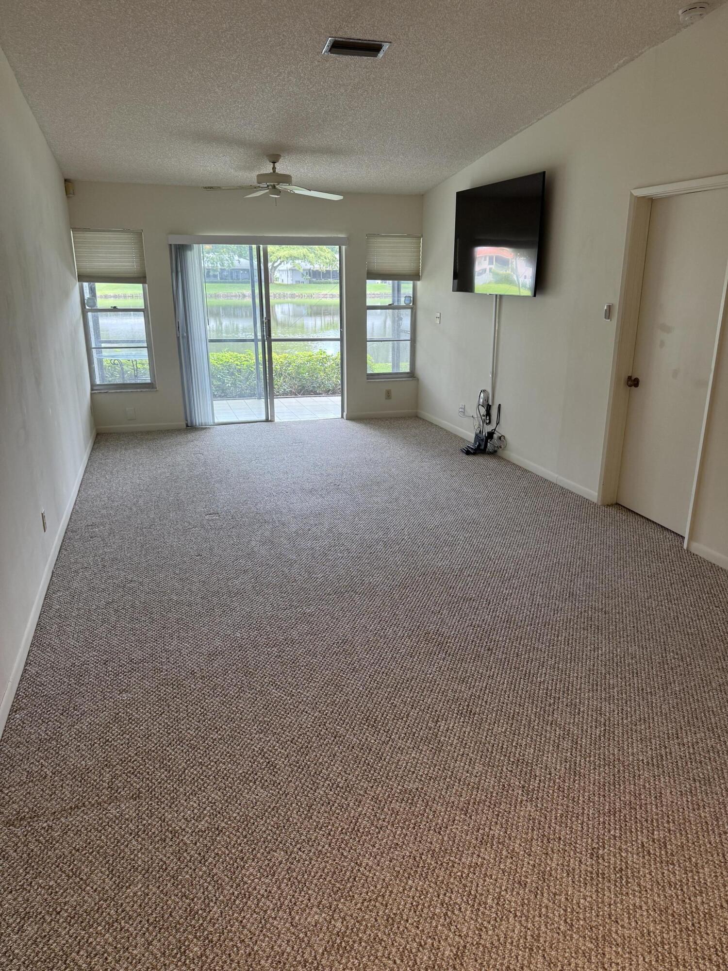 18528 Hidden Way Boca Raton, FL 33496 - Photo 10 of 37 LIVING