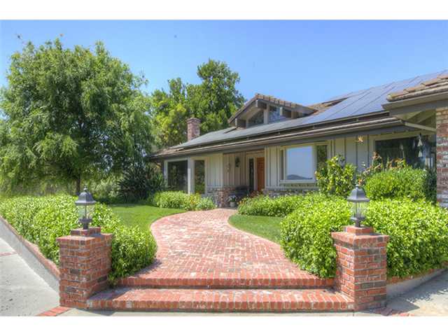 17505 Corte Lomas Verdes Poway, CA 92064 - Photo 2 of 25