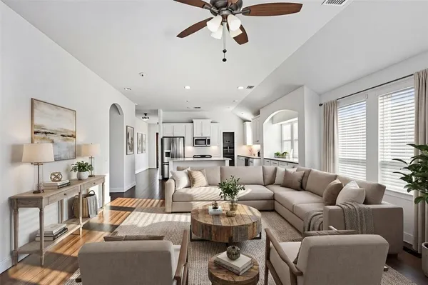 $430,000 | 303 Pineview Lane, Ponder, TX 76259