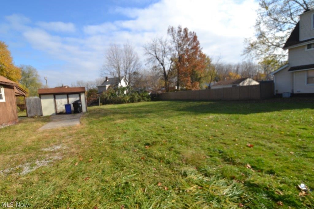 3833 Cress Road Cleveland, OH 44111 - Photo 6 of 35 Gallery Image 6