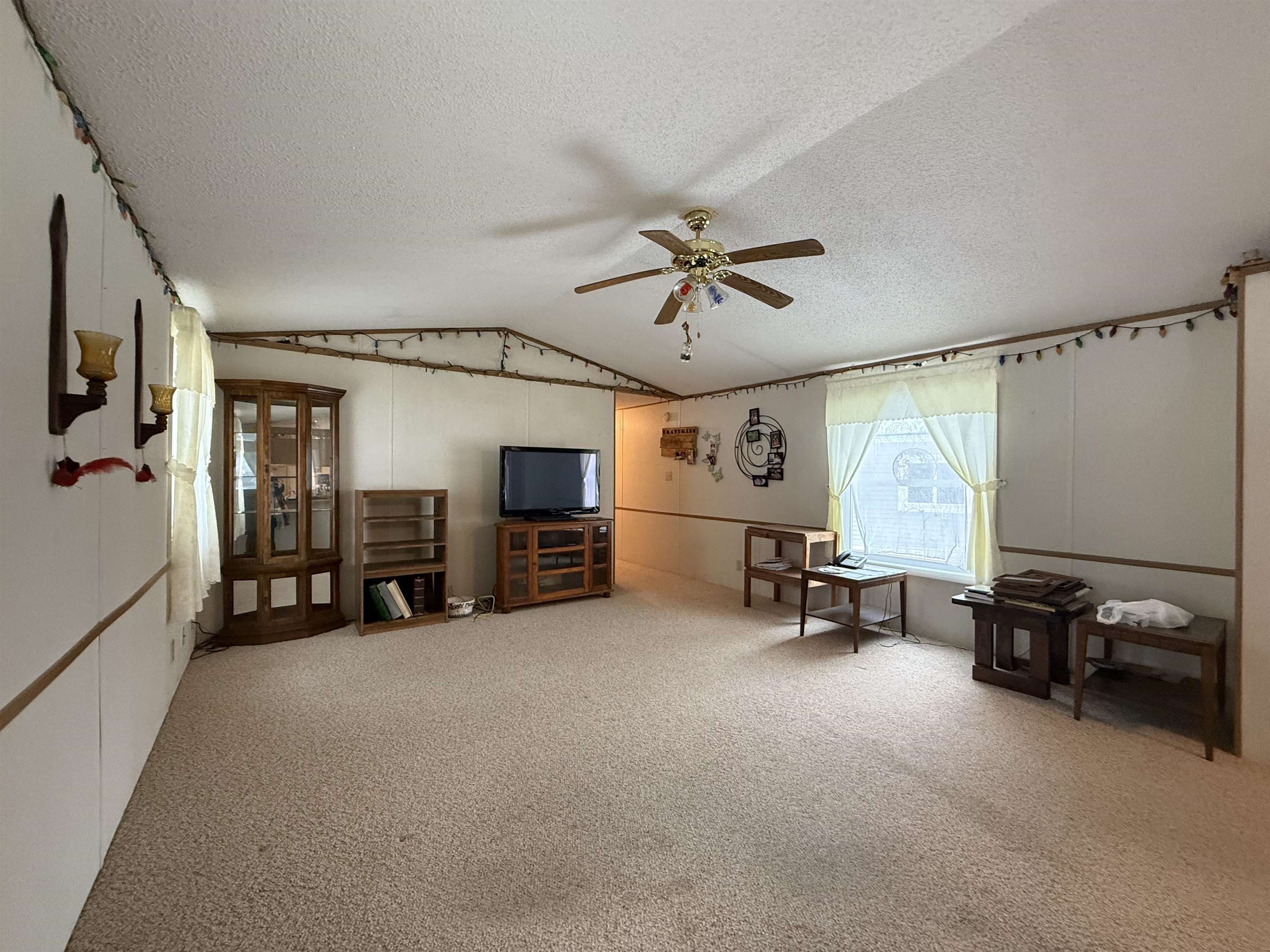 8 Old Buck Court Baraboo, WI 53913 - Photo 3 of 38