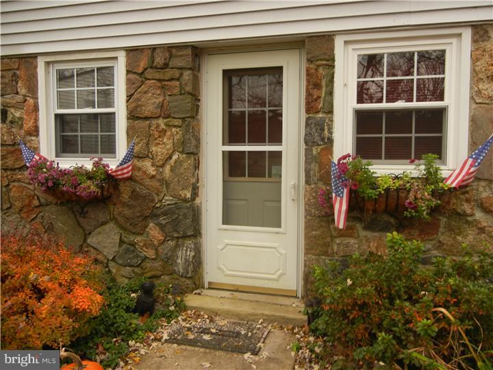 1400 Ponds Edge Road West Chester, PA 19382 - Photo 4 of 25 Gallery Image 4