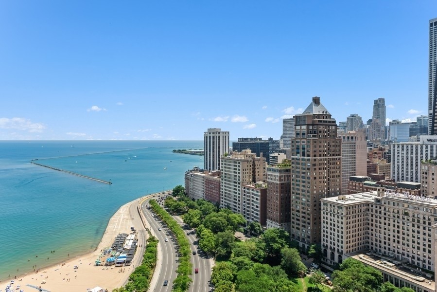 1040 North Lake Shore Drive, Unit 7C Chicago, IL 60611 - Photo 31 of 37 a view of a city with tall buildings