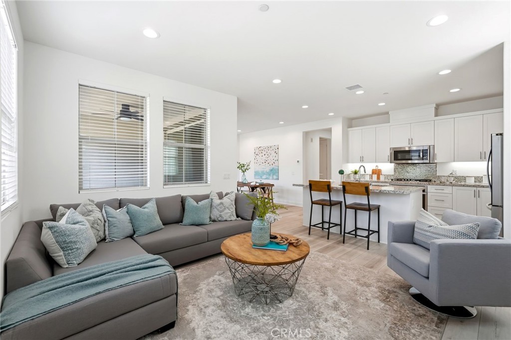 5024 Rexton Drive Camarillo, CA 93012 - Photo 11 of 71