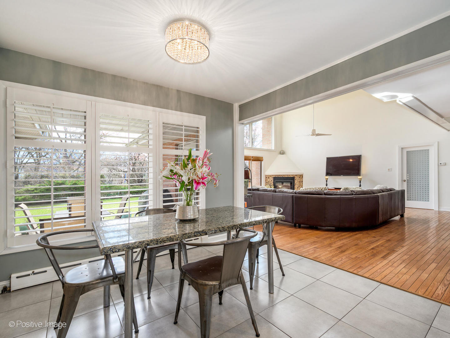 333 Rollwind Road Glenview, IL 60025 - Photo 9 of 27