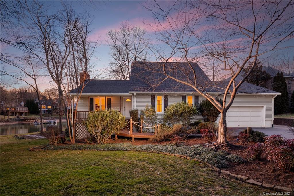 21529 Sandy Cove Road Cornelius, NC 28031 - Photo 17 of 35 Gallery Image 17