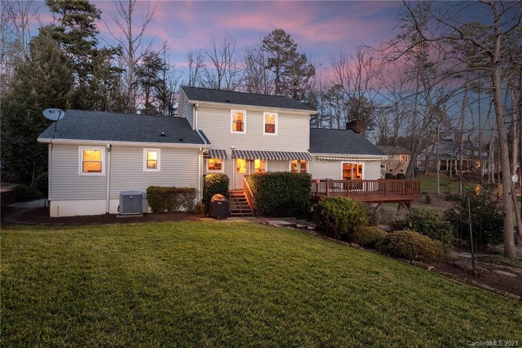21529 Sandy Cove Road Cornelius, NC 28031 - Photo 19 of 35 Gallery Image 19