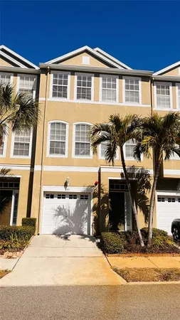 $3,200 | 2915 Pointeview Drive, Tampa, FL 33611