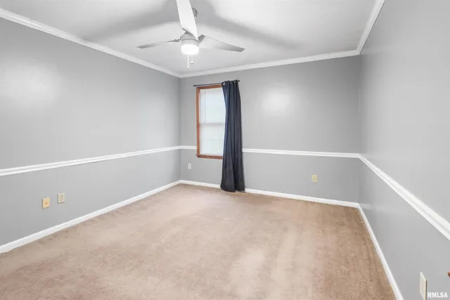 $129,000 | 1200 Academy Street, Eldorado, IL 62930