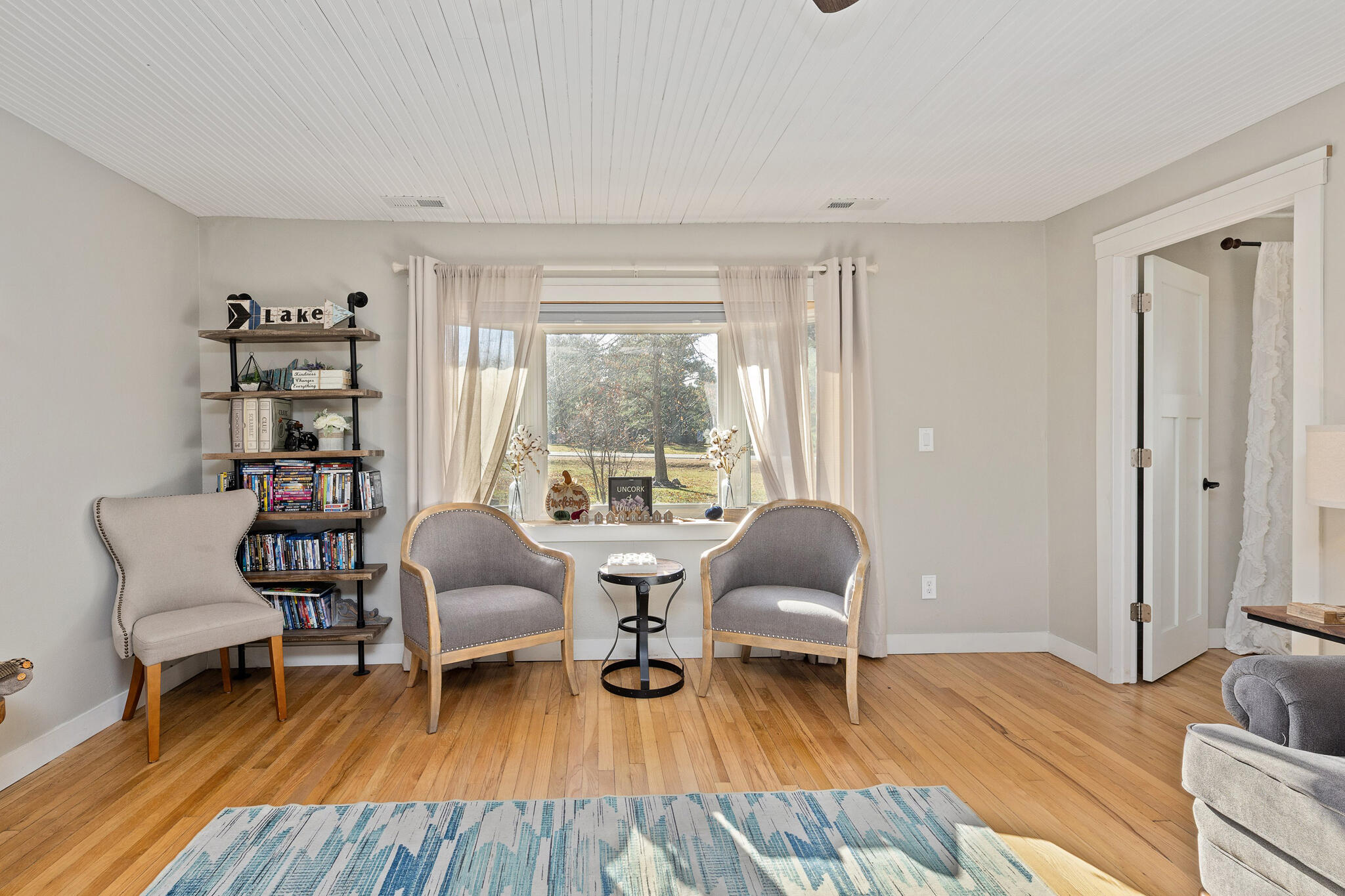 W8302 County Rd J Dewhurst, WI 54754 - Photo 12 of 37 13 LIVING ROOM