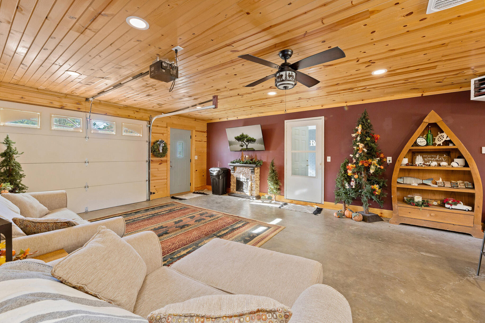 W8302 County Rd J Dewhurst, WI 54754 - Photo 21 of 37 22 FAMILY ROOM