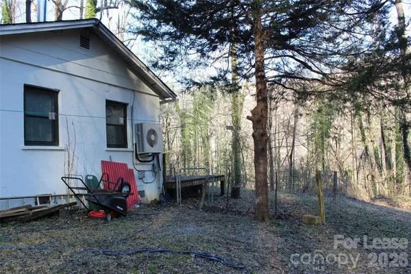 $1,150 | 445 Autumn Lane, Tryon, NC 28782