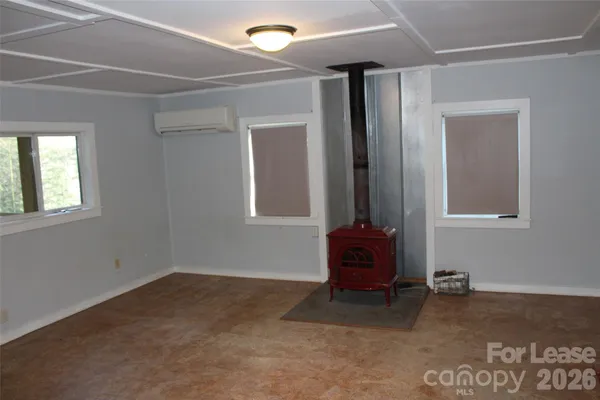 $1,150 | 445 Autumn Lane, Tryon, NC 28782