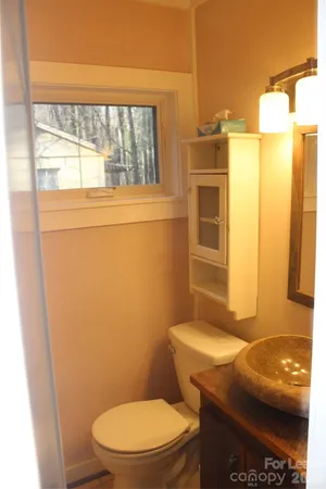 $1,150 | 445 Autumn Lane, Tryon, NC 28782