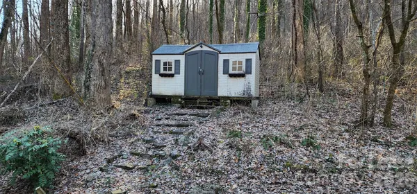 $1,150 | 445 Autumn Lane, Tryon, NC 28782