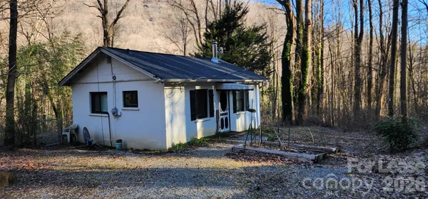 $1,150 | 445 Autumn Lane, Tryon, NC 28782