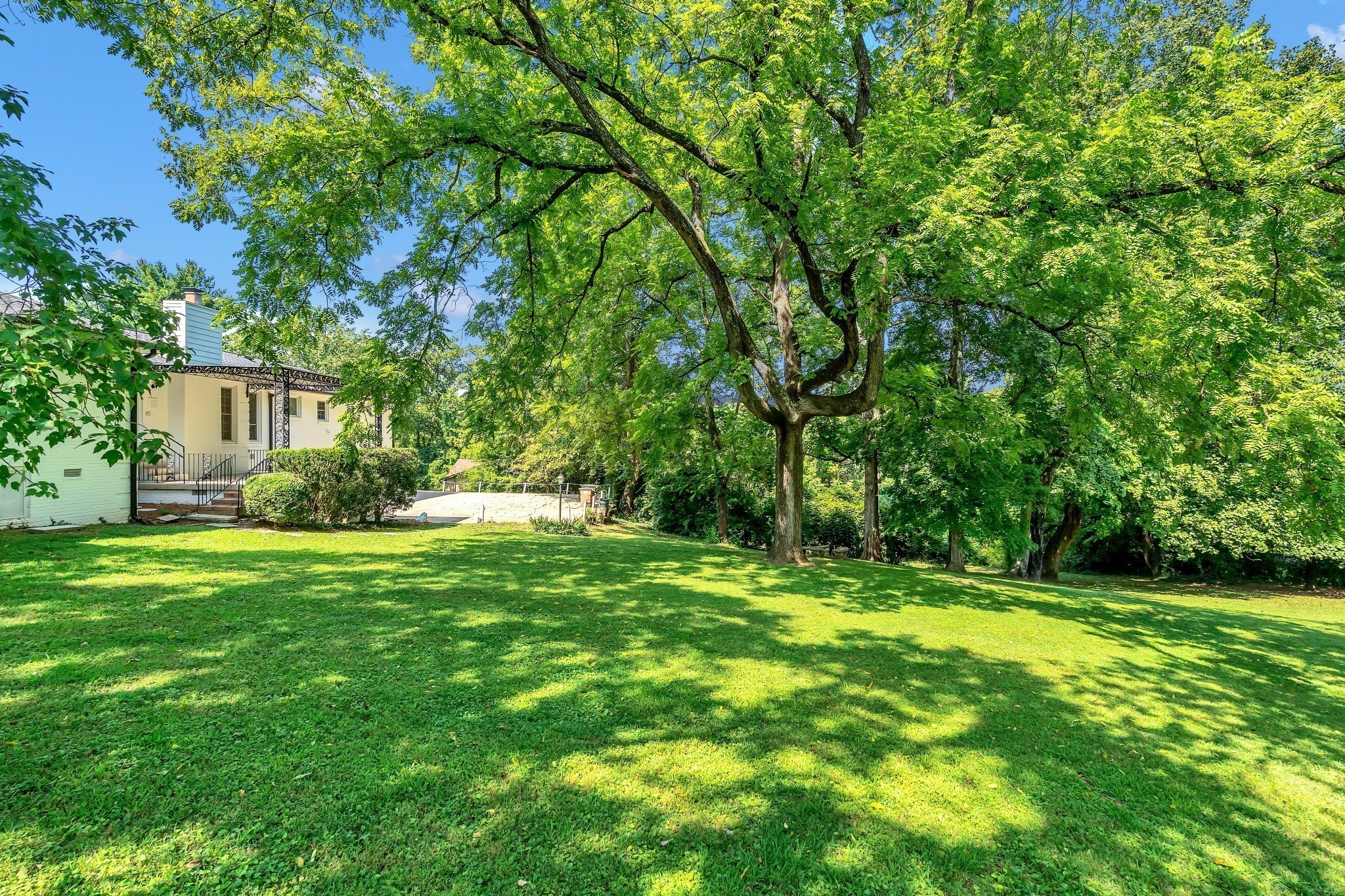 608 Hill Road Nashville, TN 37220 - Photo 7 of 45 Gallery Image 7