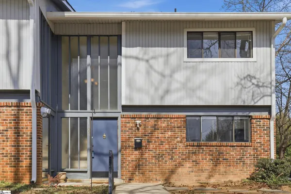 $199,999 | 105 Briarview Circle, Greenville, SC 29615