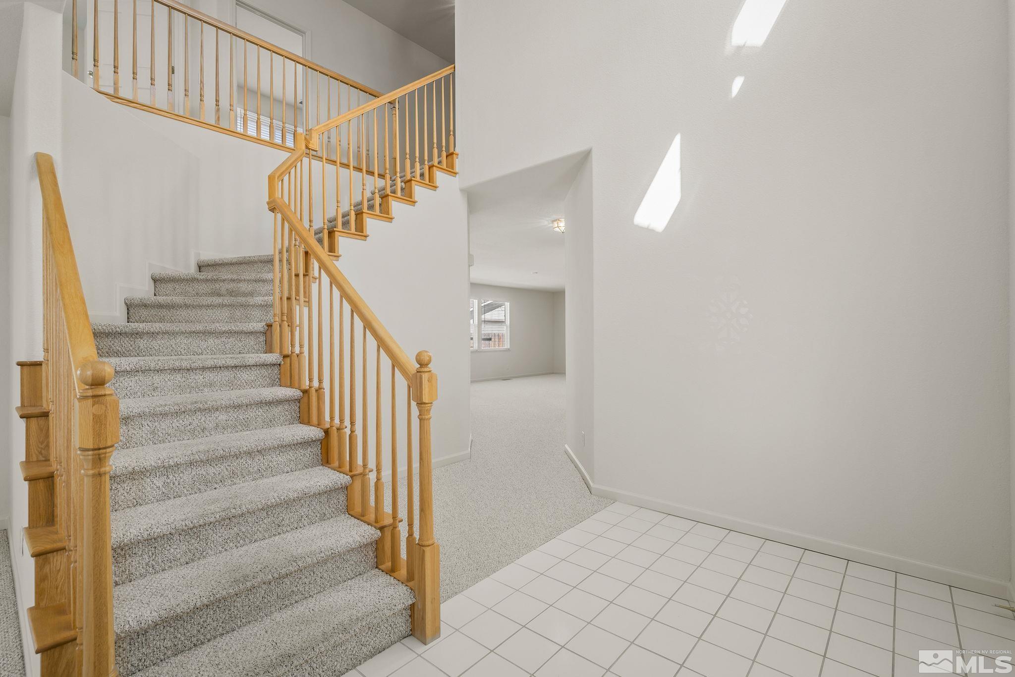 18553 Spicer Lake Court Reno, NV 89508 - Photo 5 of 36 Photo 5