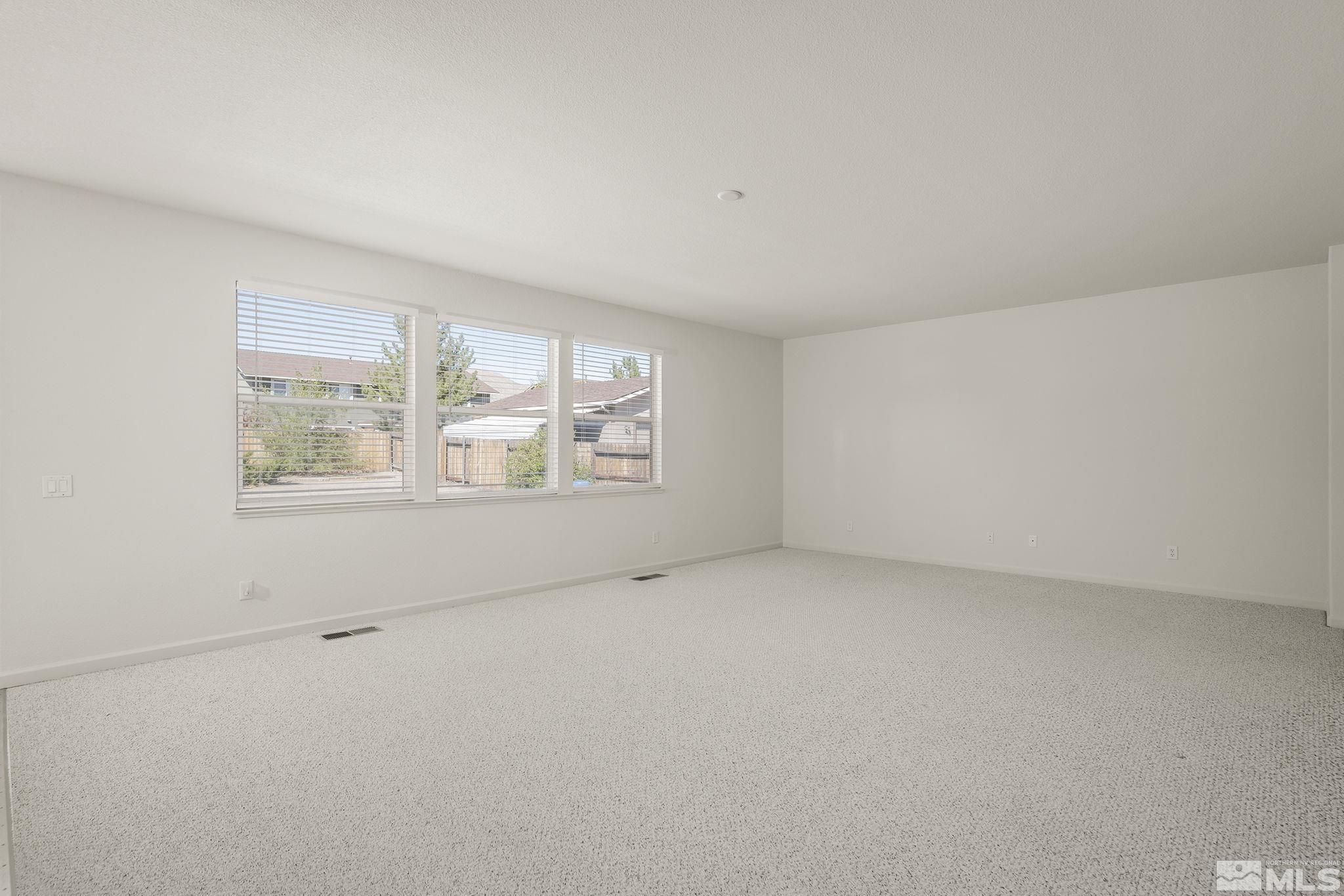 18553 Spicer Lake Court Reno, NV 89508 - Photo 10 of 36 Photo 10