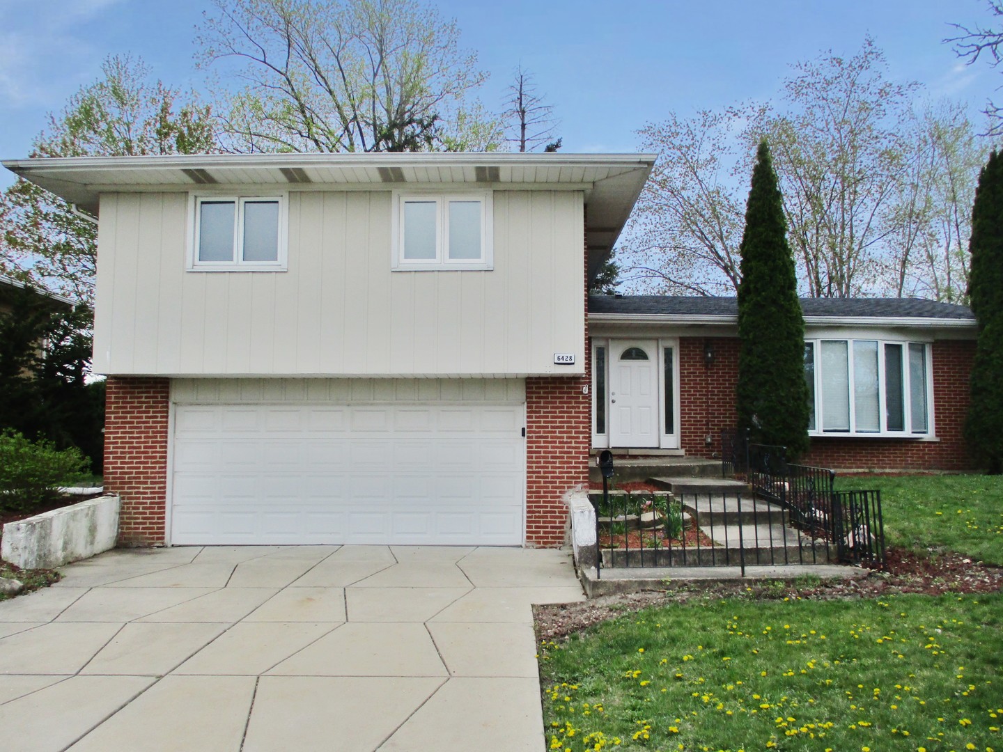 6428 Cedar Road Oak Forest, IL 60452 - Photo 2 of 13 Gallery Image 2