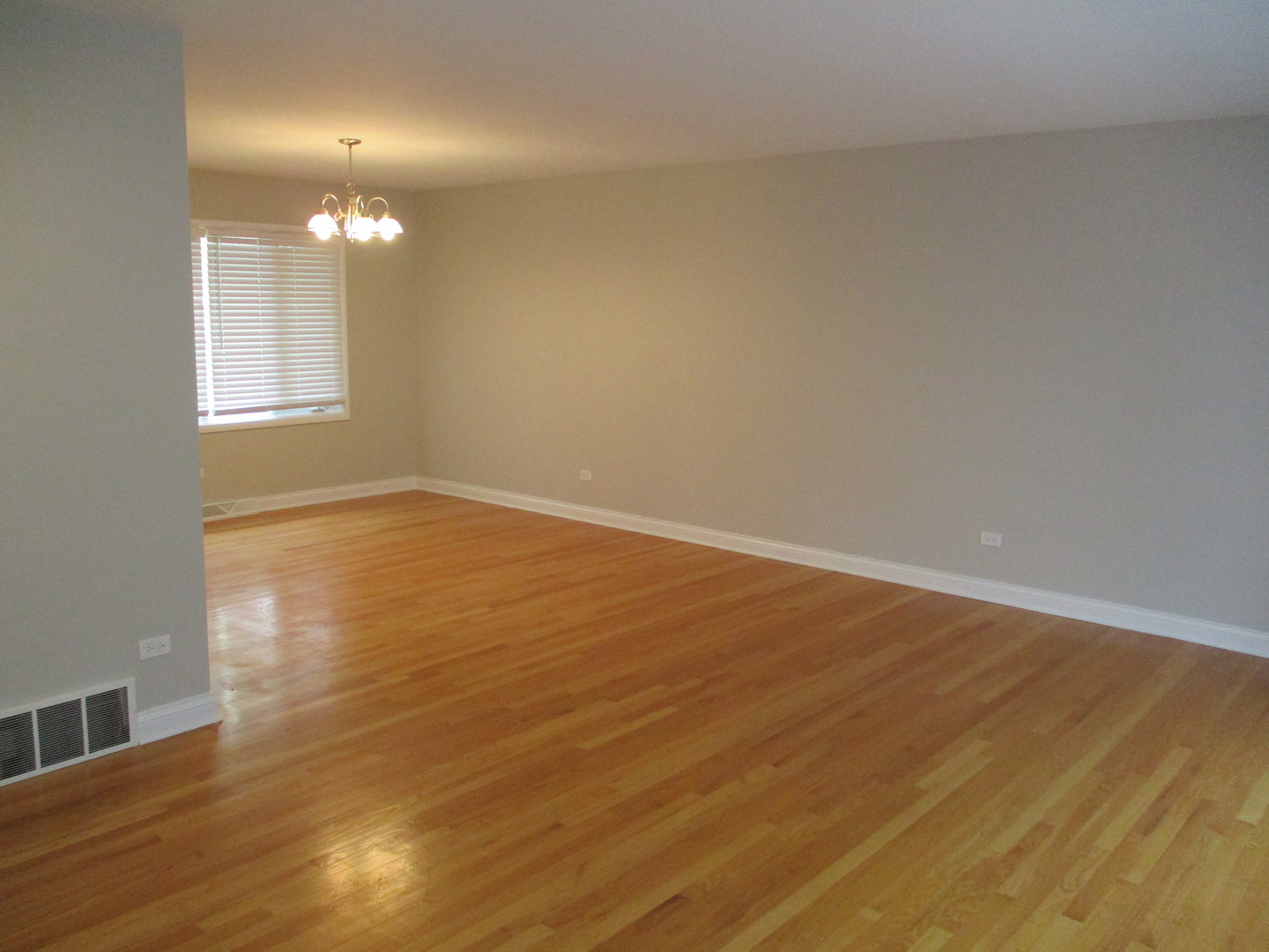 6428 Cedar Road Oak Forest, IL 60452 - Photo 3 of 13 Gallery Image 3