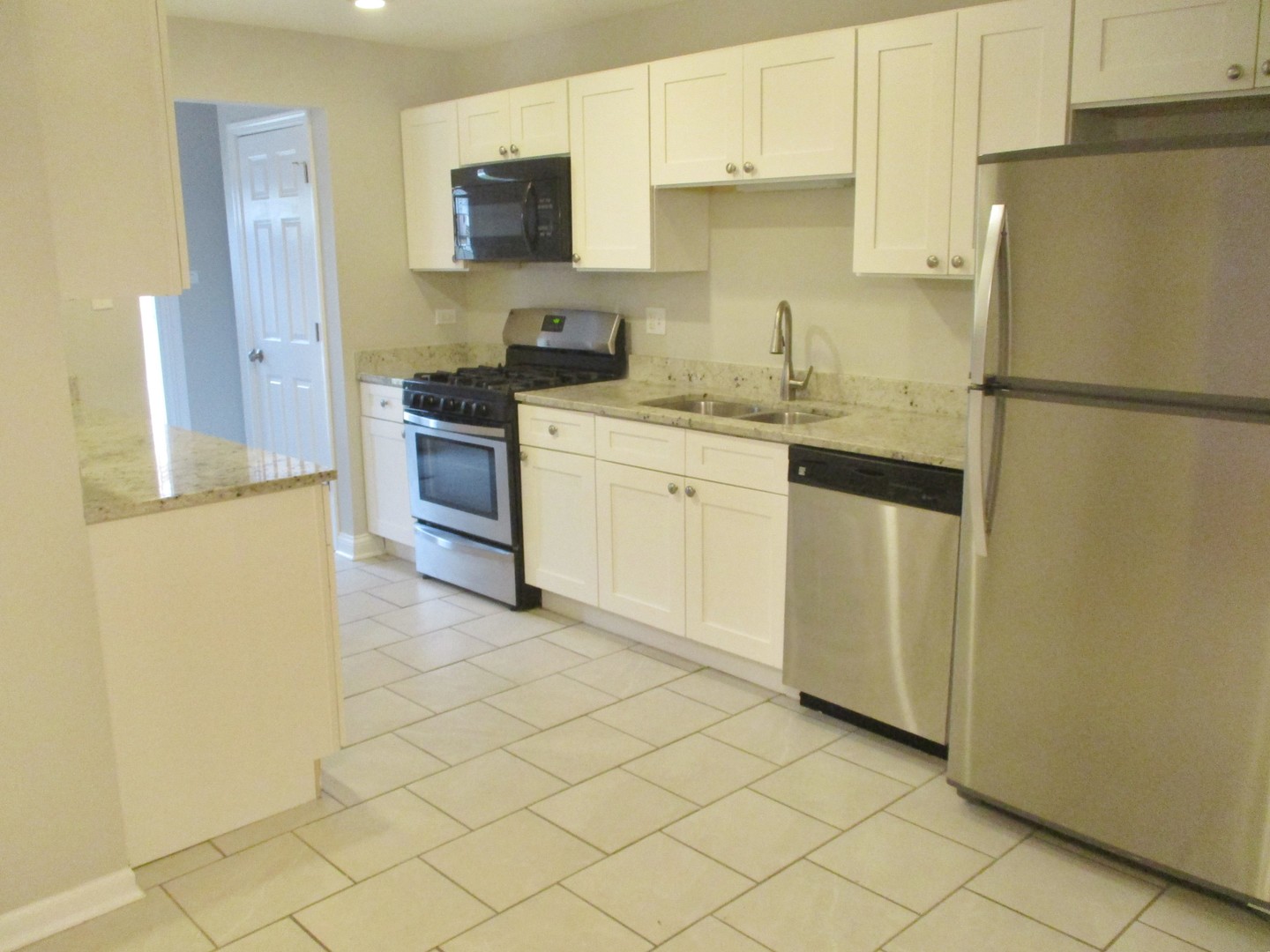 6428 Cedar Road Oak Forest, IL 60452 - Photo 6 of 13 Gallery Image 6