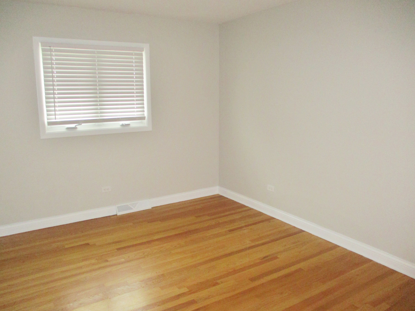 6428 Cedar Road Oak Forest, IL 60452 - Photo 9 of 13 Gallery Image 9