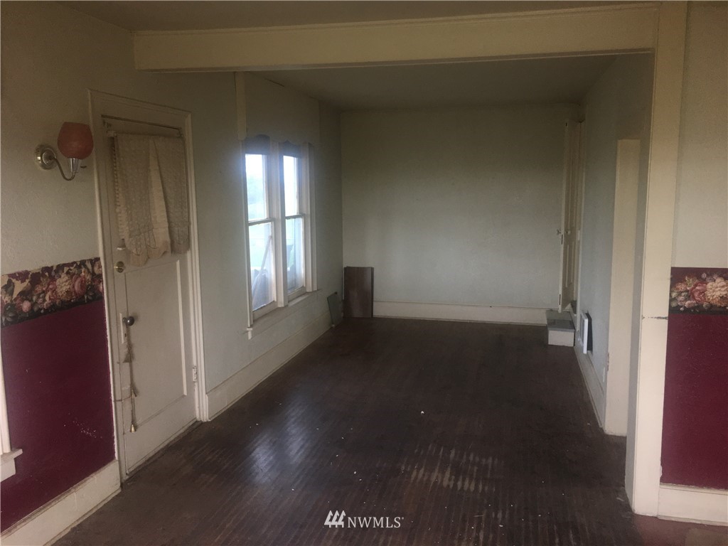 509 East Hatton Road Lind, WA 99341 - Photo 10 of 36 wooden floor in an empty room